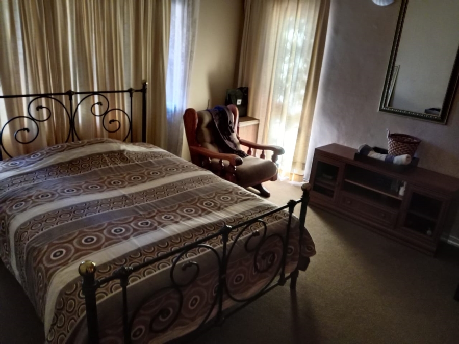 To Let 6 Bedroom Property for Rent in Kuruman Northern Cape